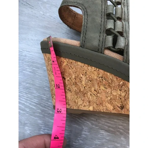 Cobb Hill Women's Green Leather Wedge Sandals 9 Cutout Zip Comfort Peep Toe Shoe - Picture 9 of 11